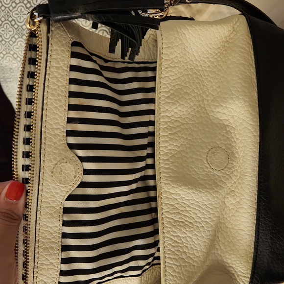 Kate Spade purse - Picture 2 of 5